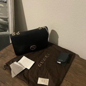 Gucci interlocking G medium shoulder bag